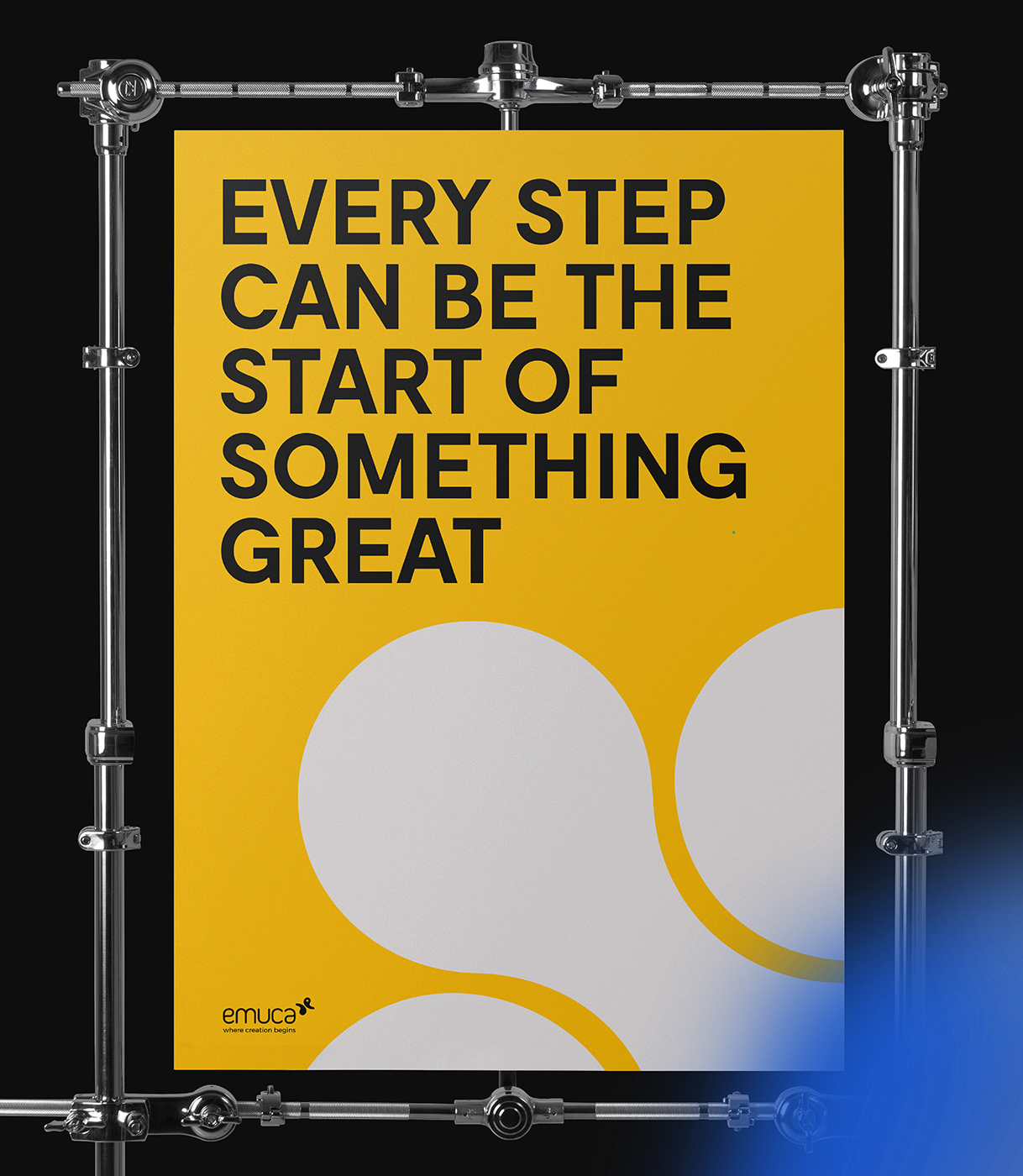 Cartel publicitario de Emuca con la leyenda: Every step can be the start of something great